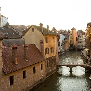 Lasuitedu12 - Pour 2 Personnes Vue Sur Les Vieilles Prison Annecy